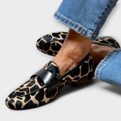 Lisbeth – Leopard Loafer Elegance