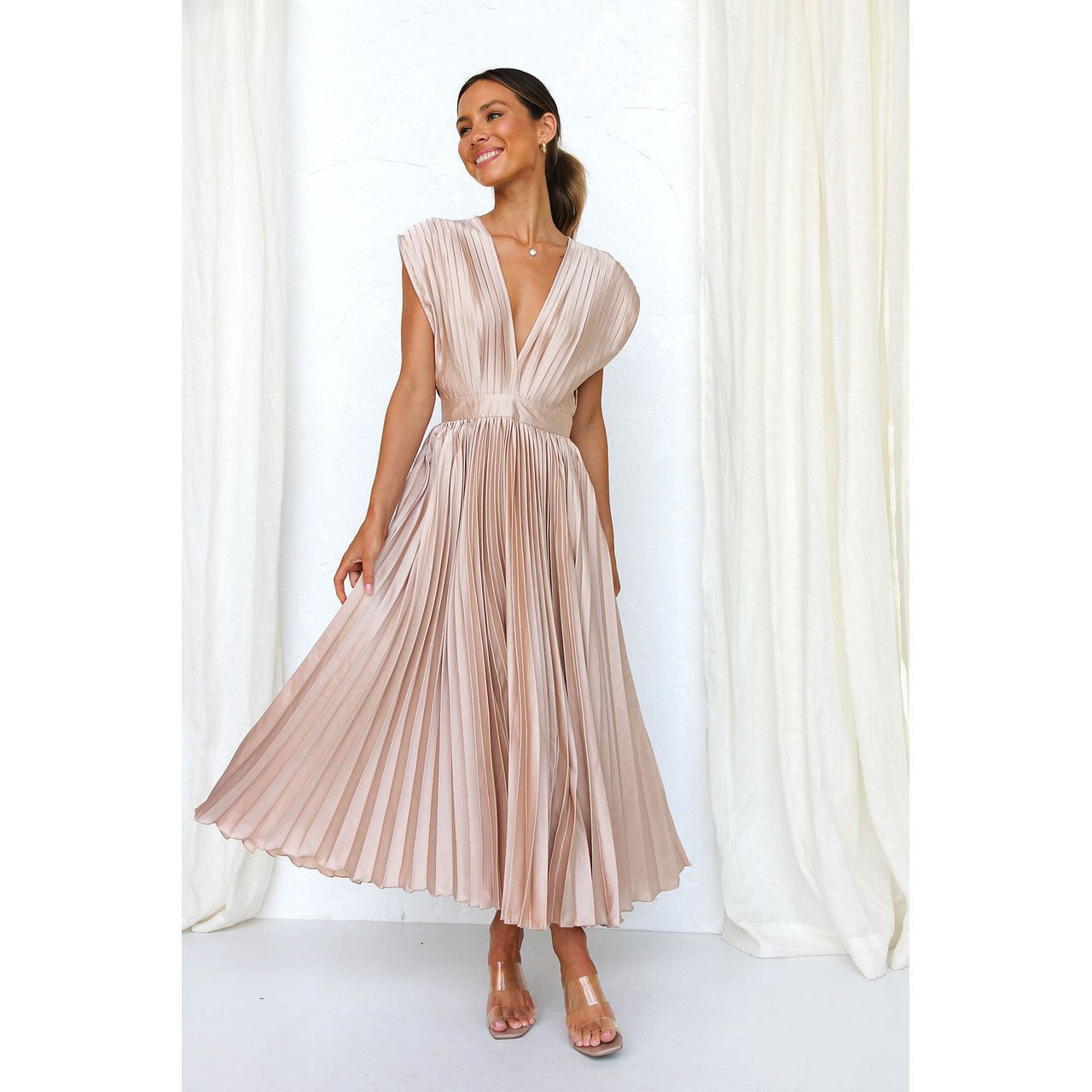 Lilian | Elegant Plisseret Lang Kjole