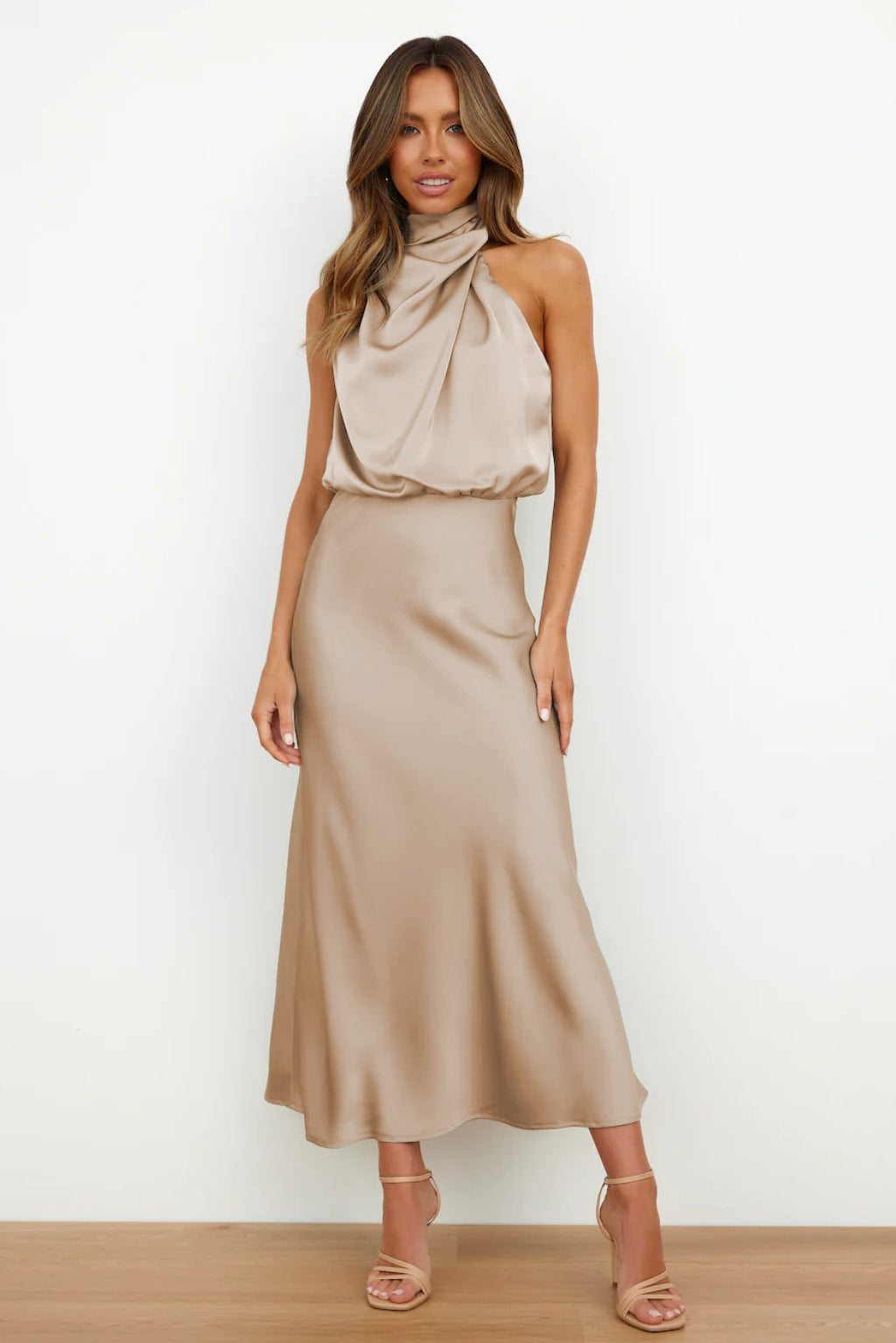 Josepha | Elegant Og Stilfuld Satinkjole