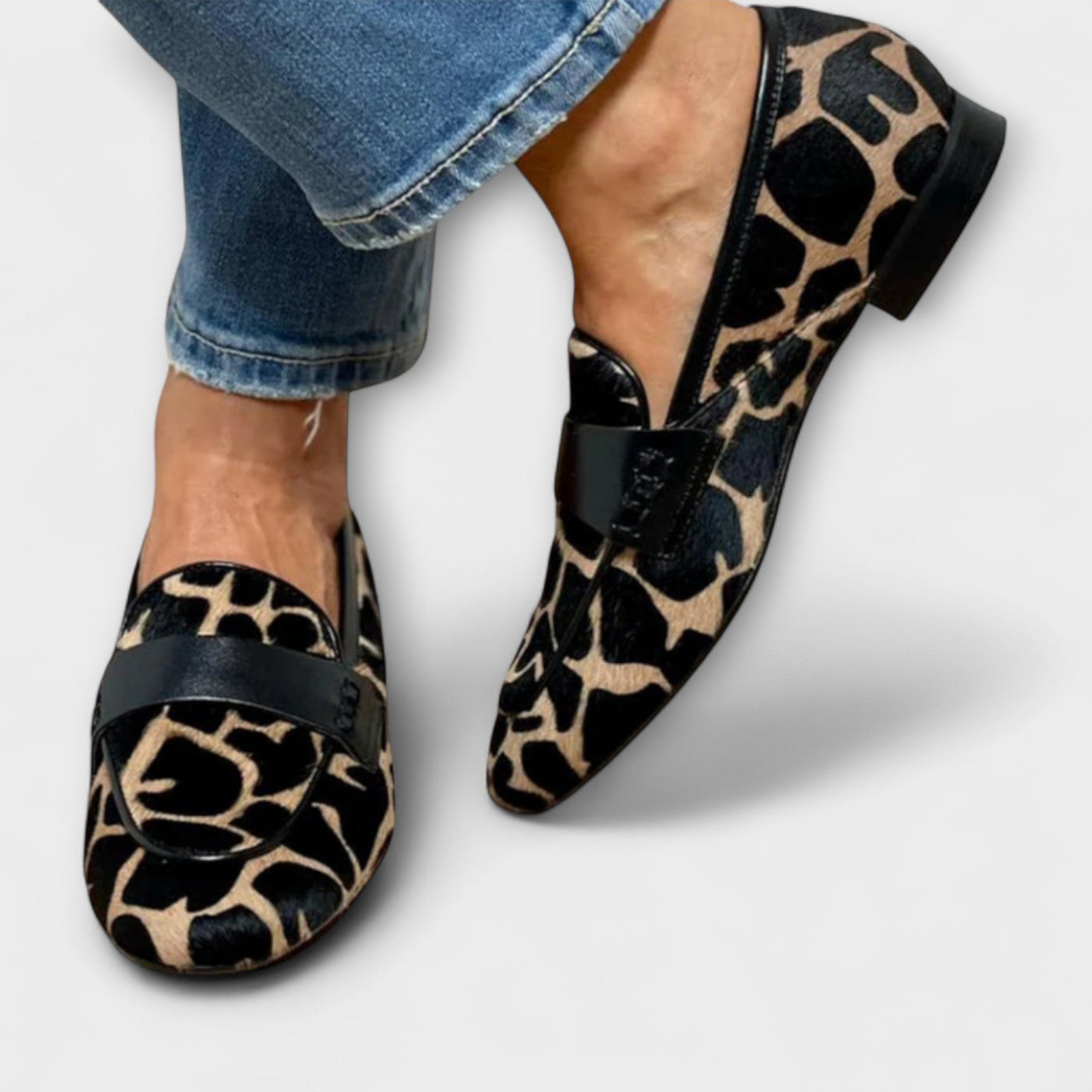 Lisbeth – Leopard Loafer Elegance