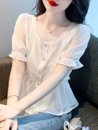 Kamilla | Dame Sommerbluse Med Flæseærmer, Peplum Snit Og Knaplukning