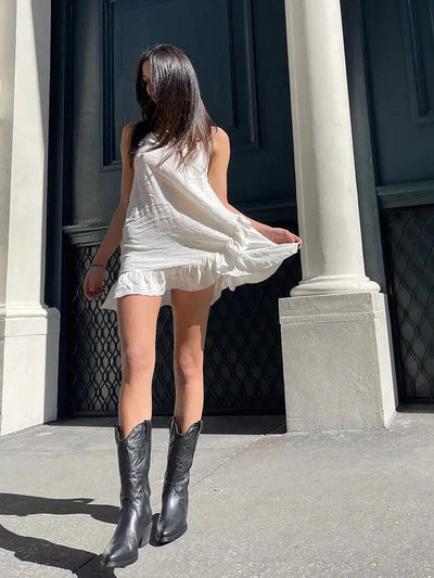 Melina | Skinnende Broderede Støvler i Mellemhøjde