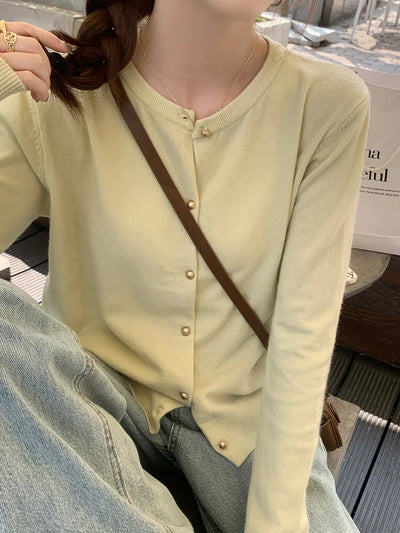 Cornelia | Stilfuld Og Behagelig Strikket Cardigan Med Knapper