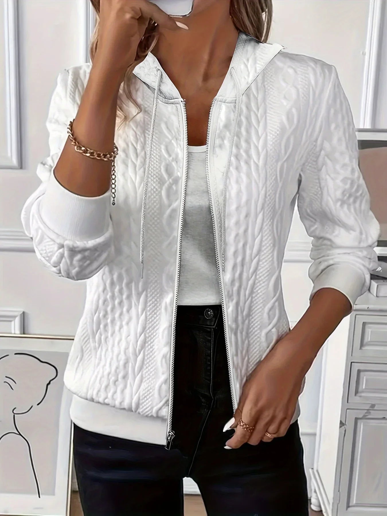 Augusta | Stilfuld Hættetrøje med Fletstrik