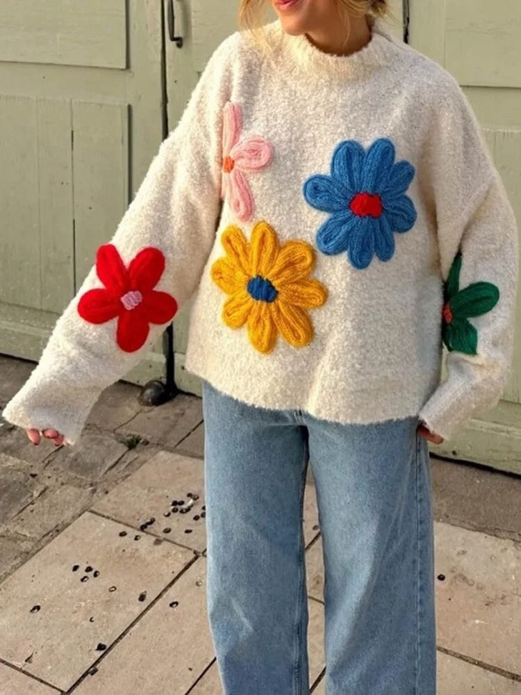 Edith | Afslappet varm sweater med blomstret strik til kvinder